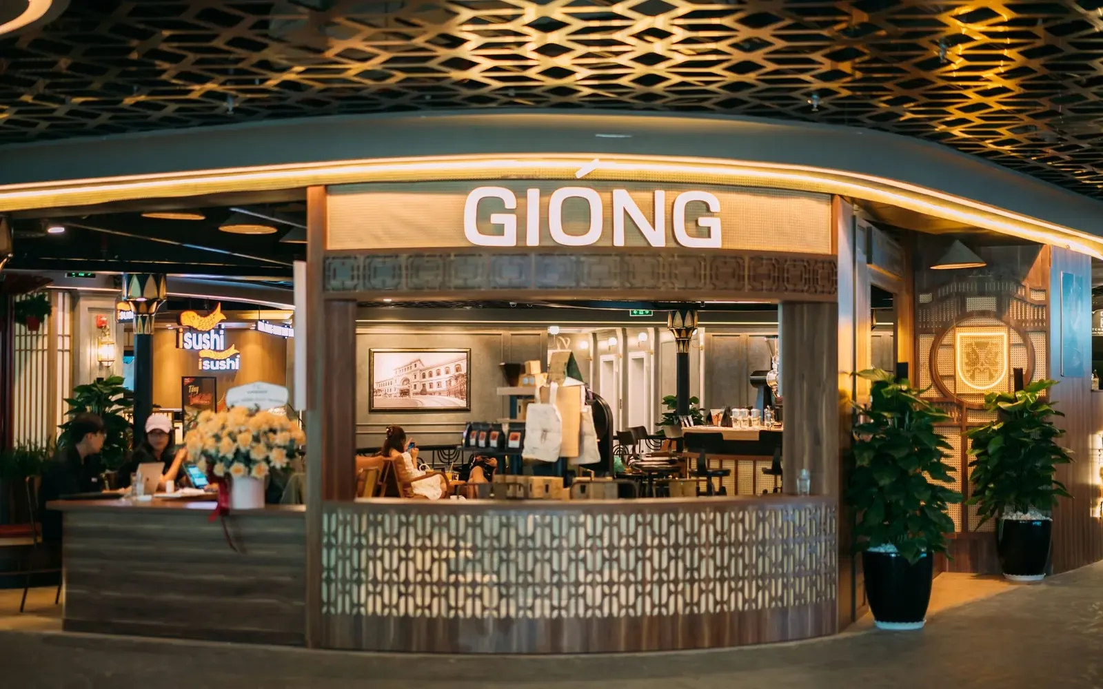 Không gian Gióng Diamond Plaza