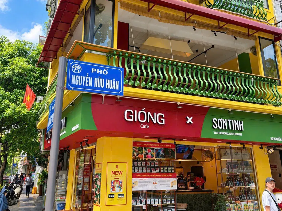 Gióng Hàng Thùng – không gian 1